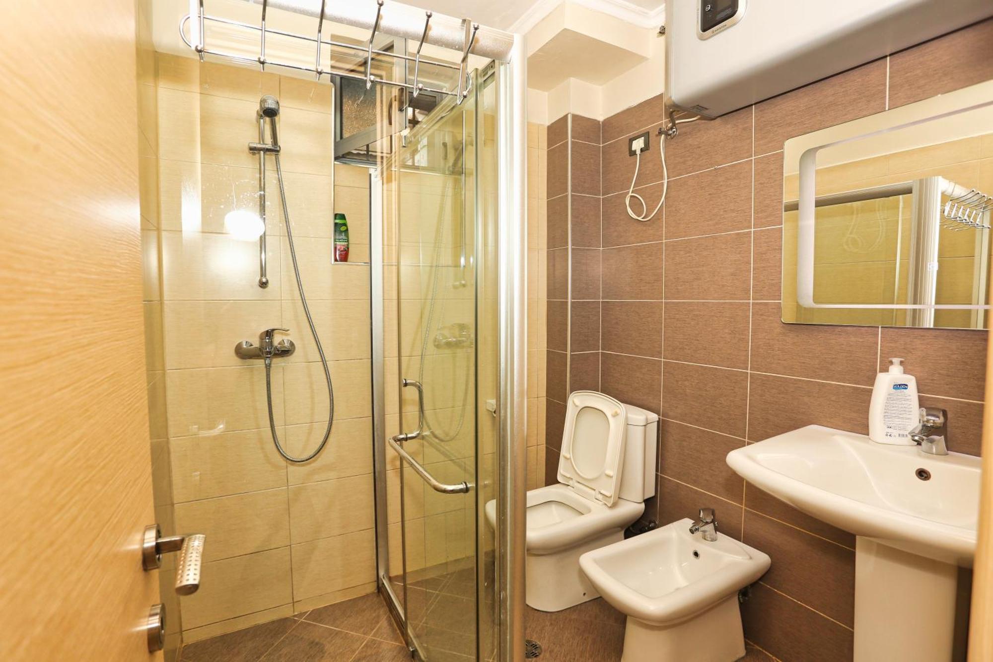 R&B City Center Apartment Tiranë Luaran gambar